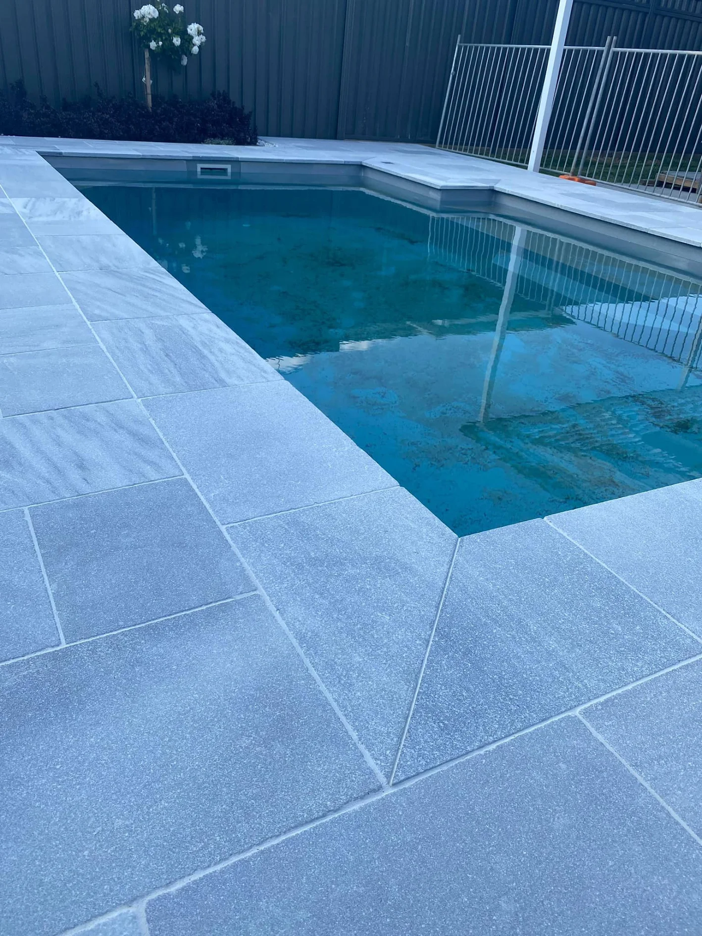 Paving & Tiling